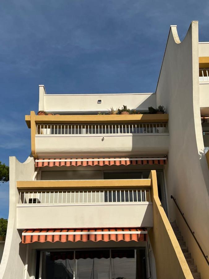 Apartment La Marina De Lairan 2 Terrasse Vue Port De Plaisance
